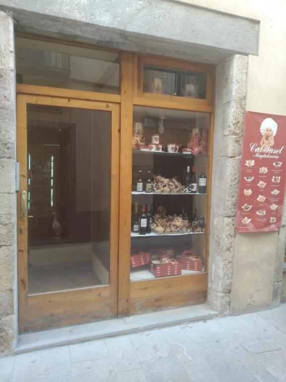 Apartament Can Mingu 2On Pis Besalú Buitenkant foto